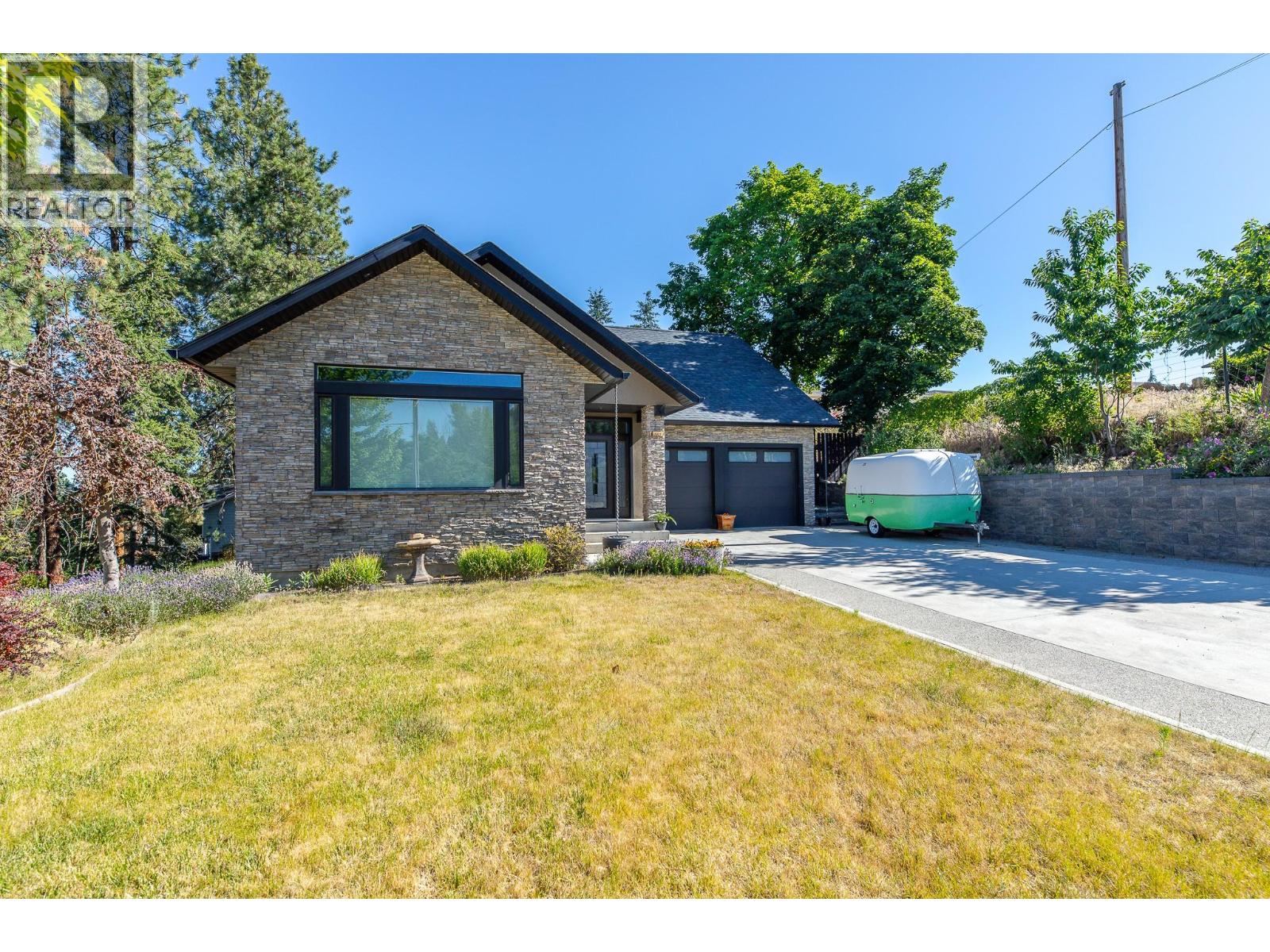 567 Pineview Road - 48
