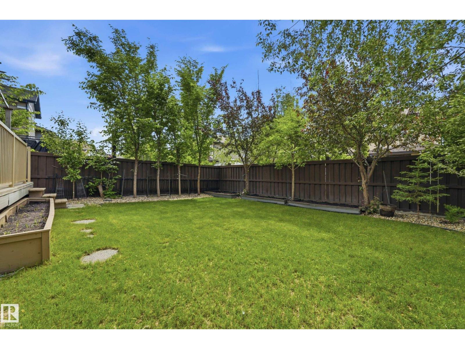 1024 ARMITAGE CR SW — photo 45