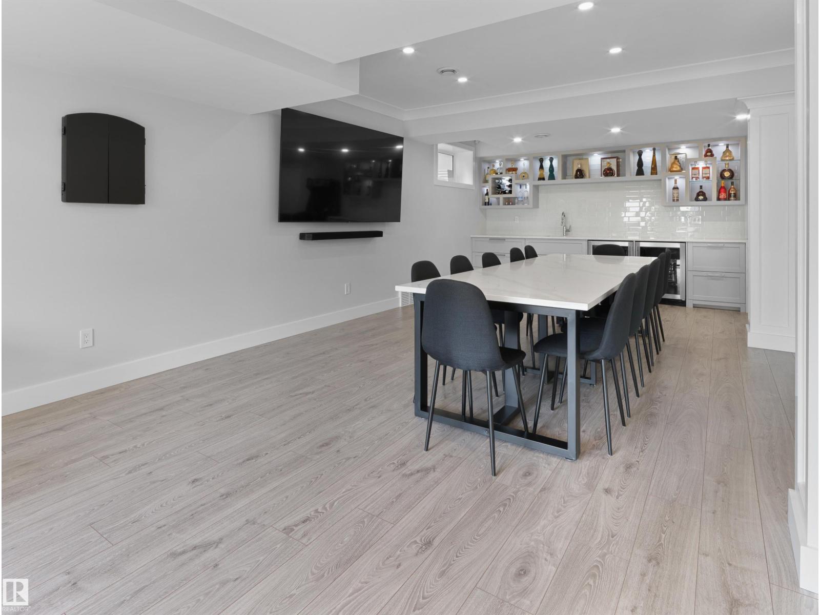 16011 46 ST NW - 29