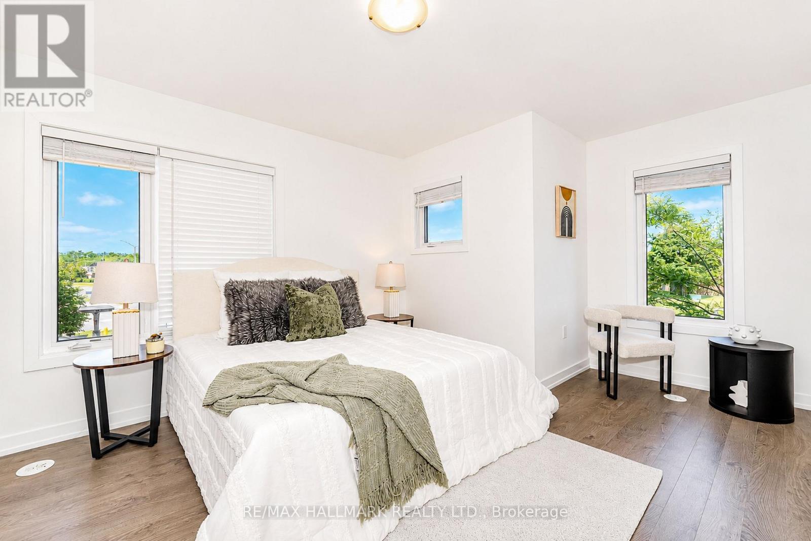 #212 1555 KINGSTON ROAD - 18