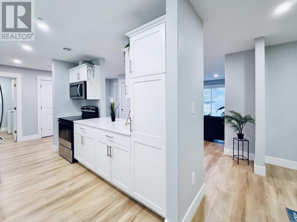 #305 24 Gilbert Drive - 15