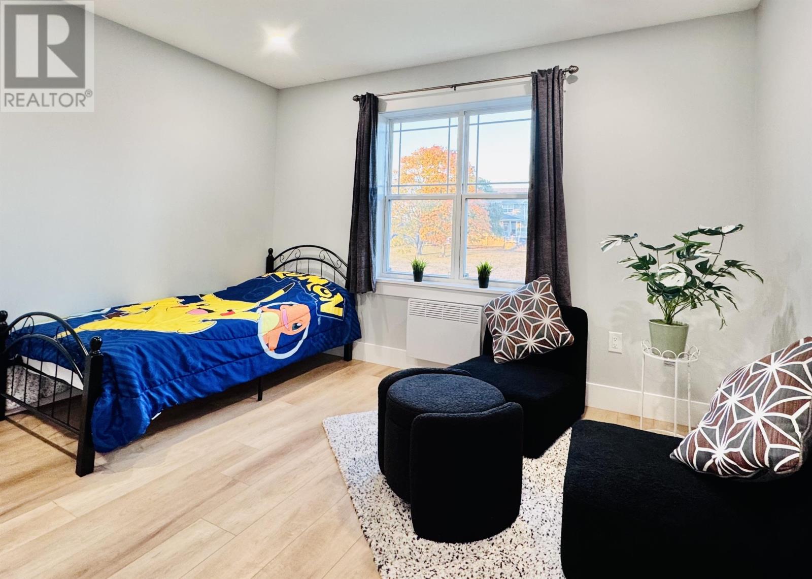 #305 24 Gilbert Drive - 18