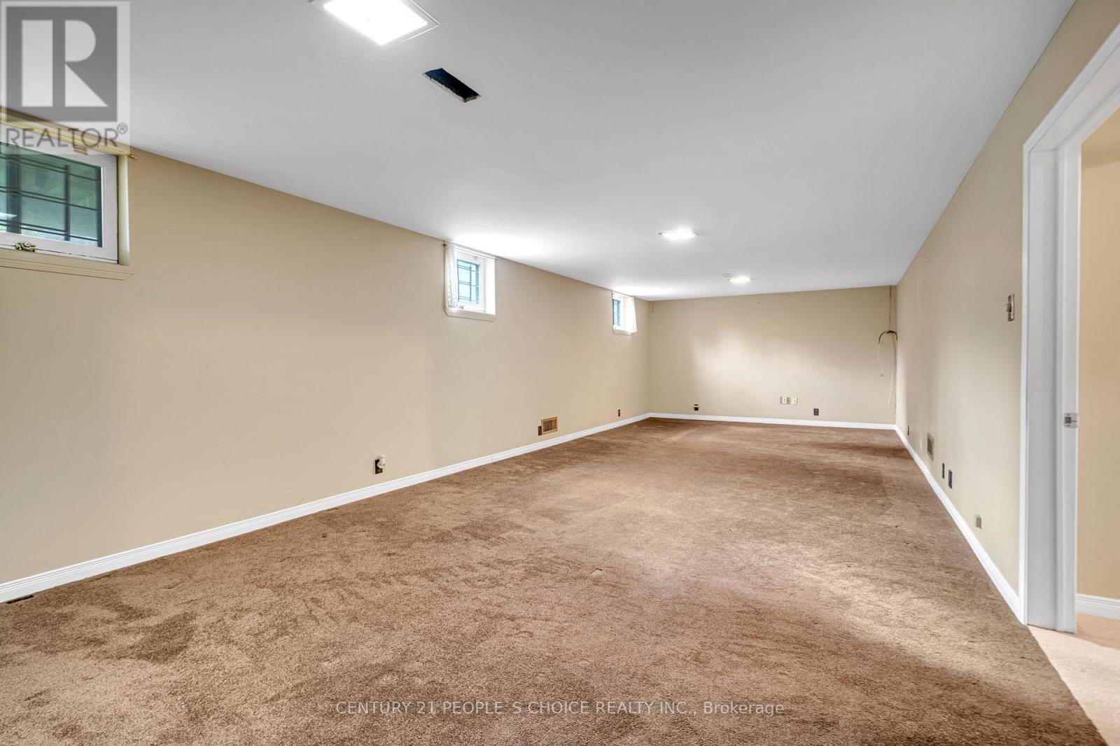 586 CENTRAL PK BOULEVARD N - 22
