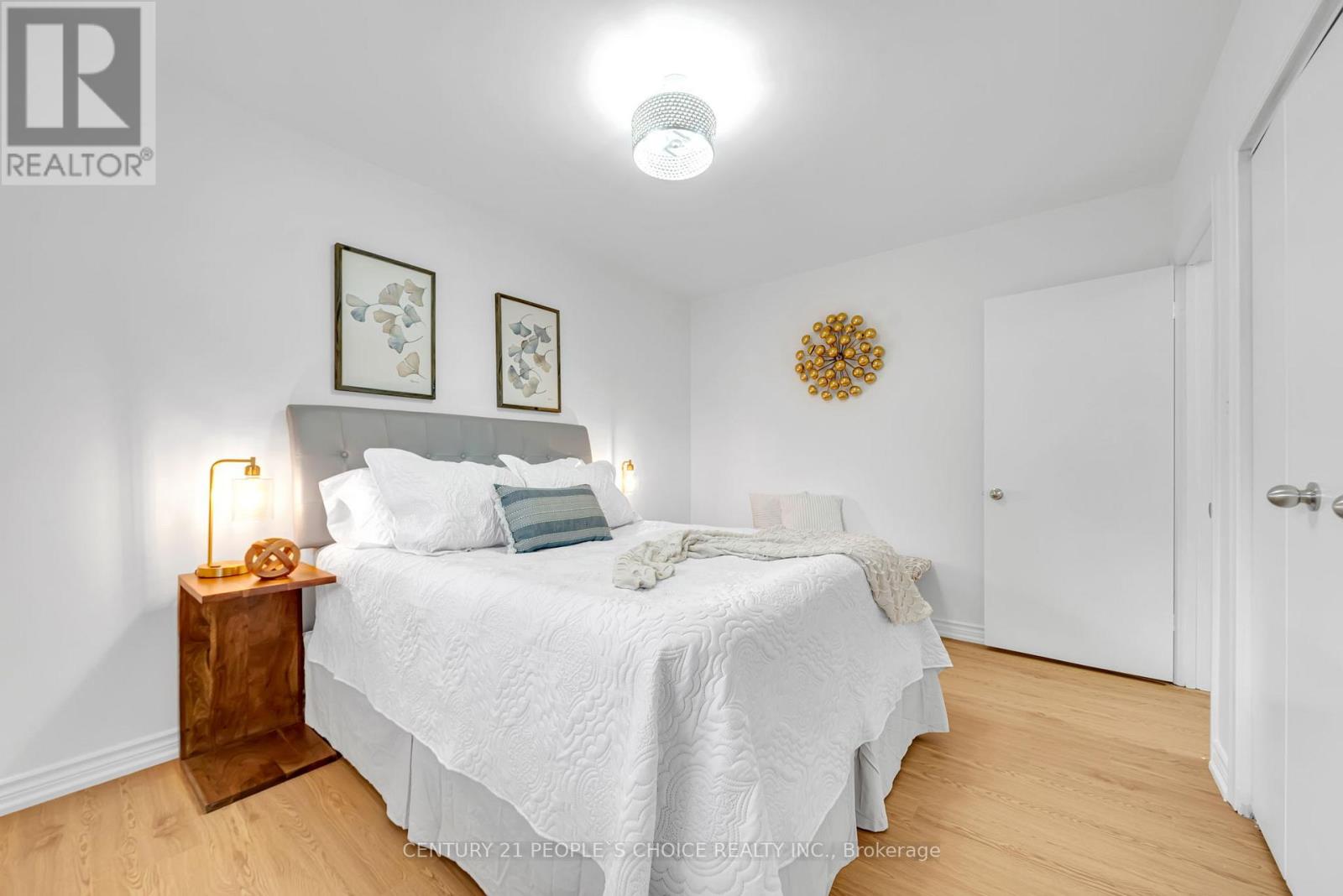 586 CENTRAL PK BOULEVARD N - 10