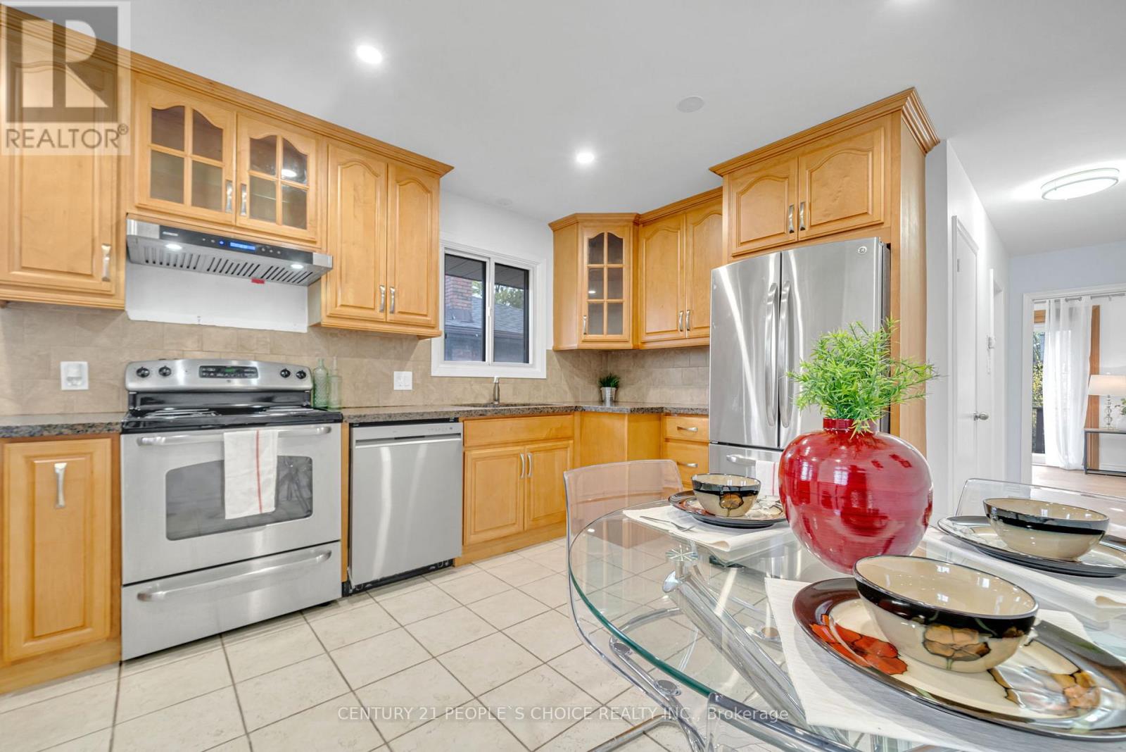 586 CENTRAL PK BOULEVARD N - 7