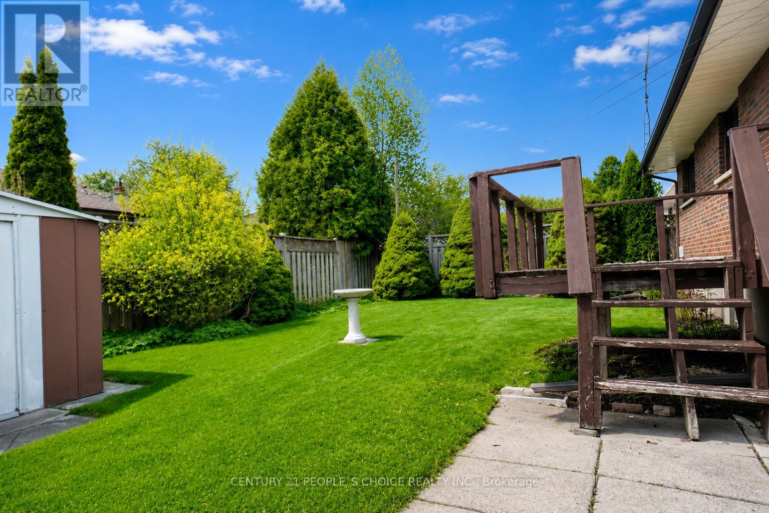 586 CENTRAL PK BOULEVARD N - 29