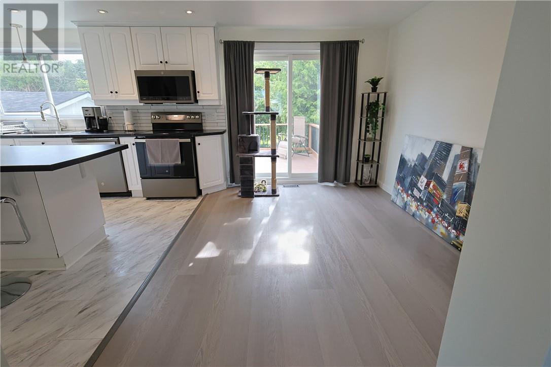 4 Bed, 3 Bath House for Sale in Ottawa – 12 Downsview Crescent, Ottawa - Image 23