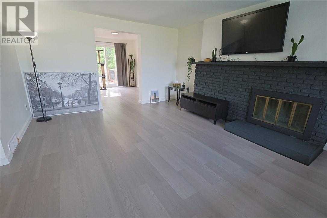 4 Bed, 3 Bath House for Sale in Ottawa – 12 Downsview Crescent, Ottawa - Image 39