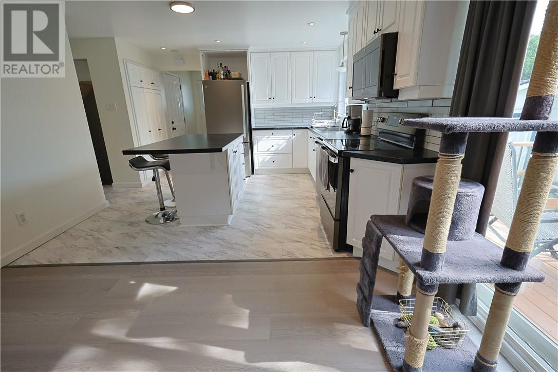 4 Bed, 3 Bath House for Sale in Ottawa – 12 Downsview Crescent, Ottawa - Image 29