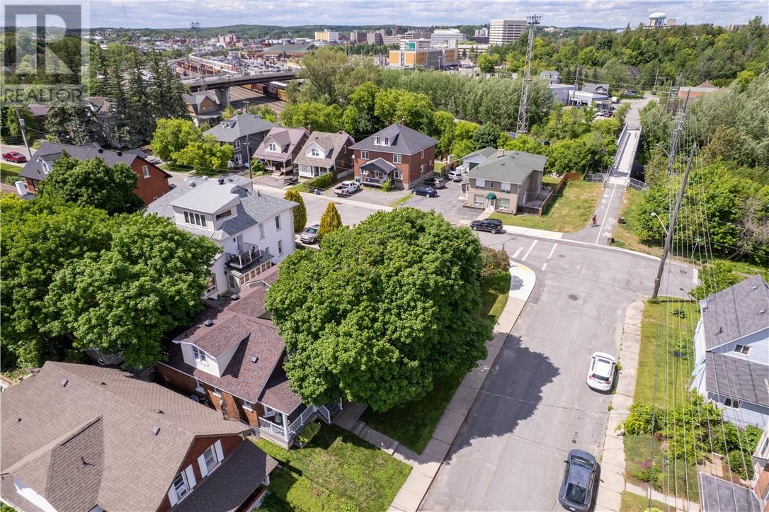 397 Nelson Street - 64