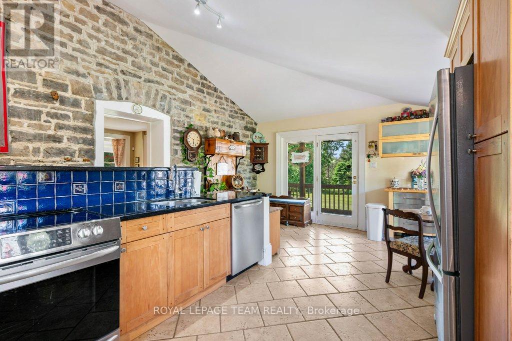 10095 SHAW ROAD - 18