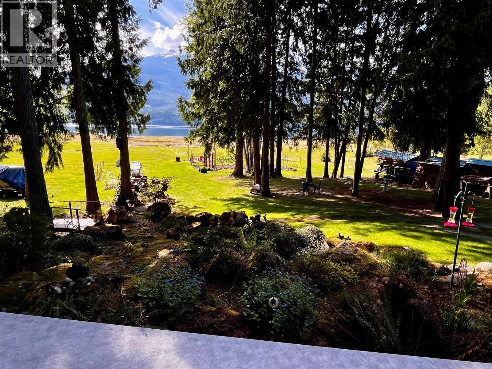 516 Bayview Road - 18
