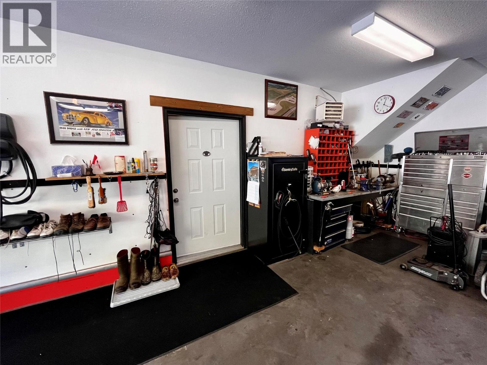 516 Bayview Road - 38