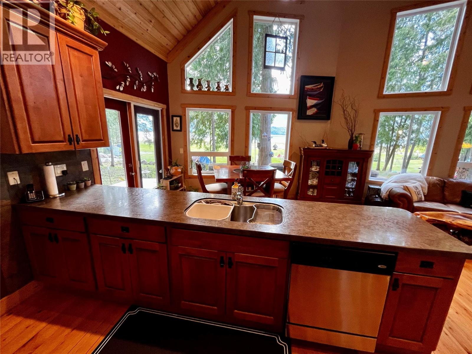 516 Bayview Road - 15