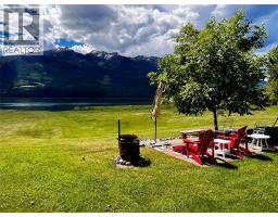 516 Bayview Road, Nakusp, BC V0G1R1 Photo 9