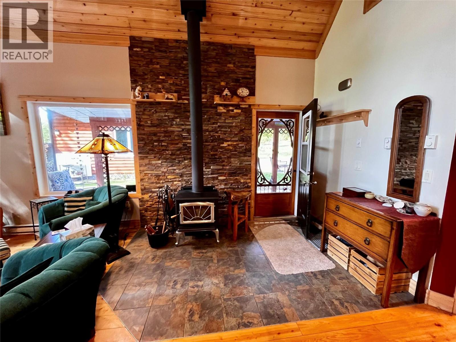 516 Bayview Road - 16