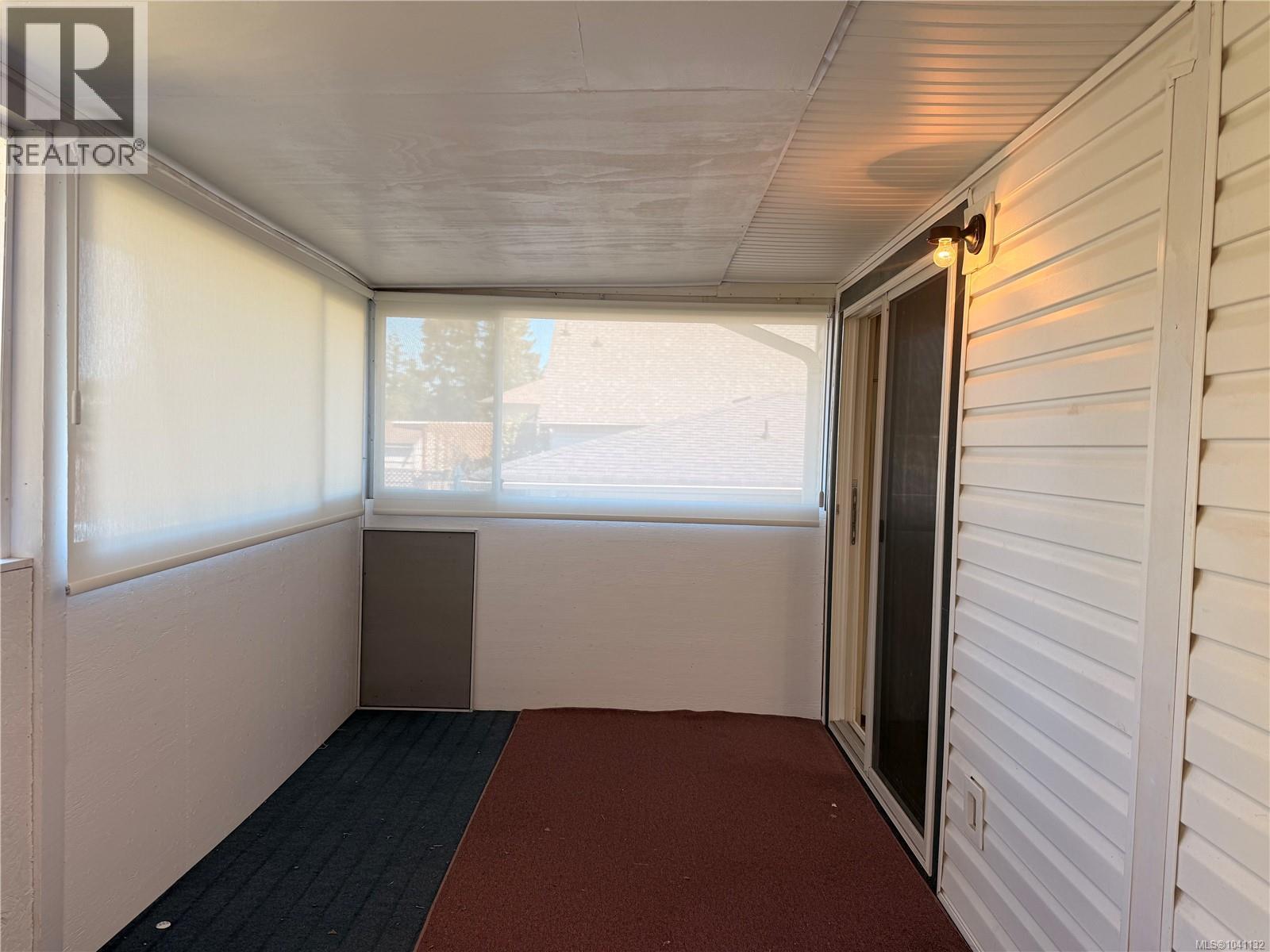 693 Park Ave - 22