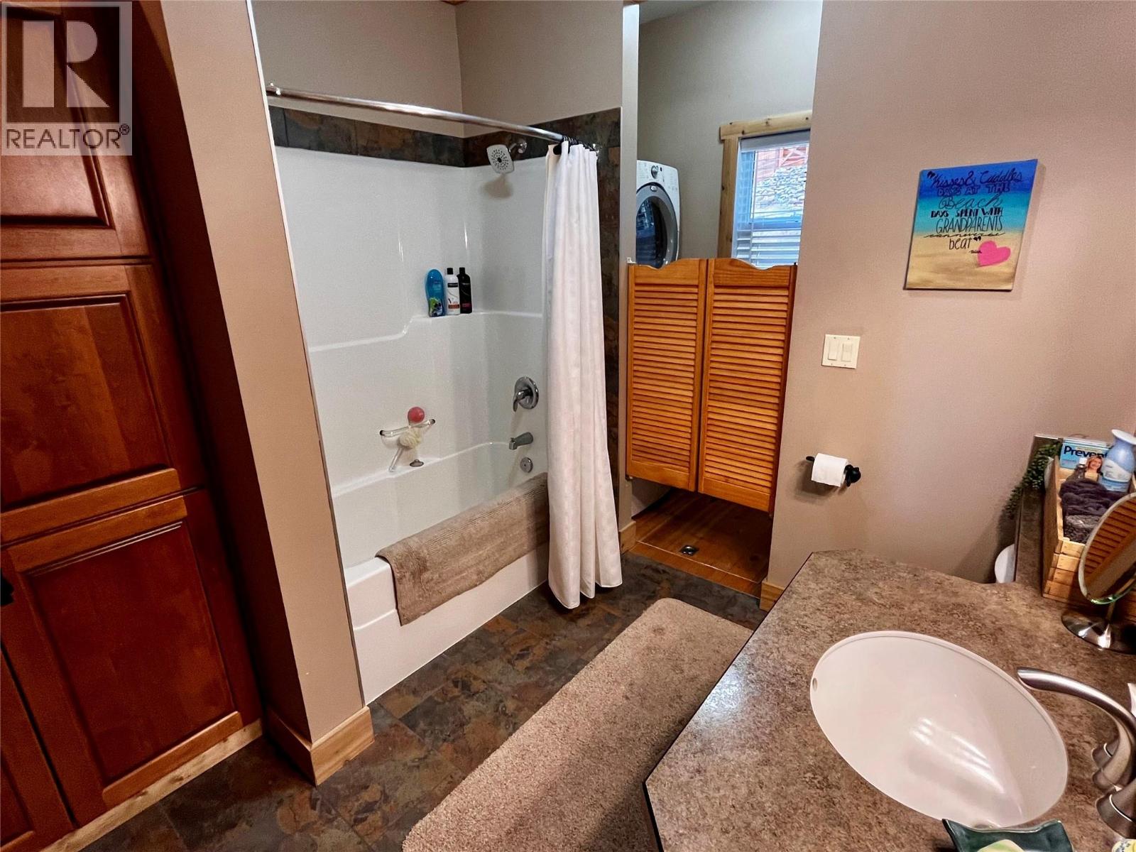 516 Bayview Road - 30