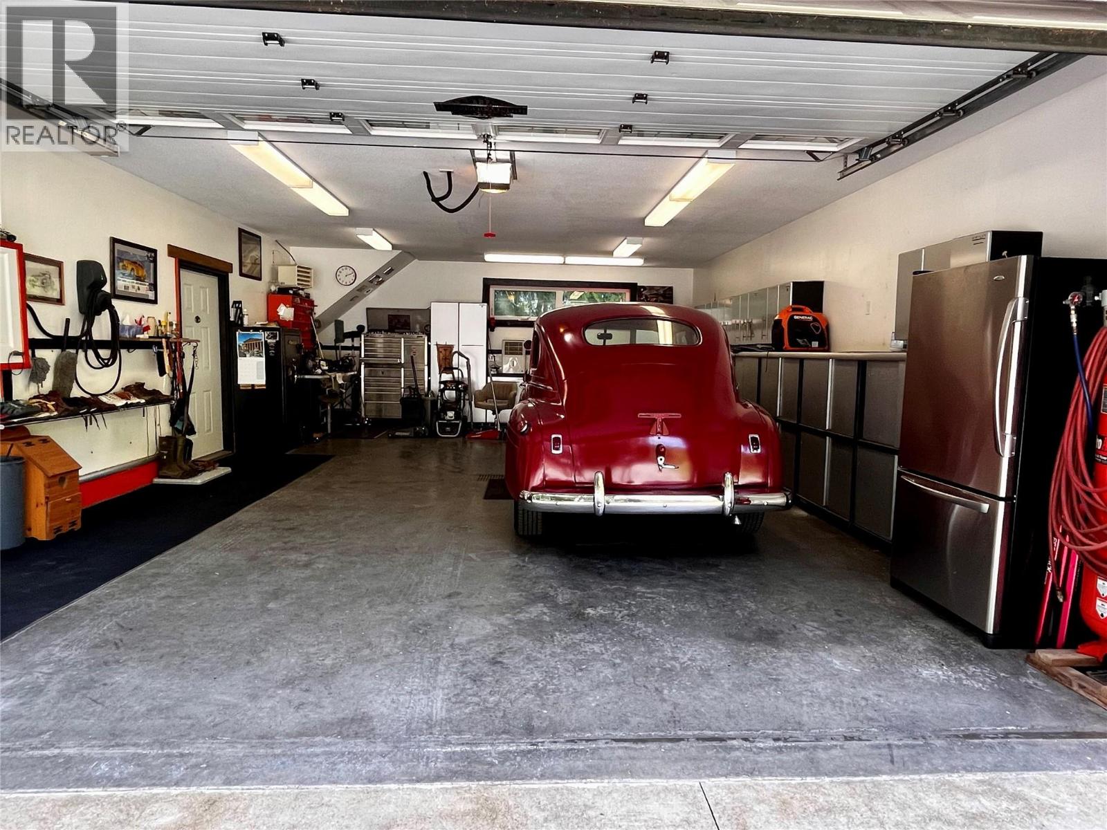 516 Bayview Road - 36