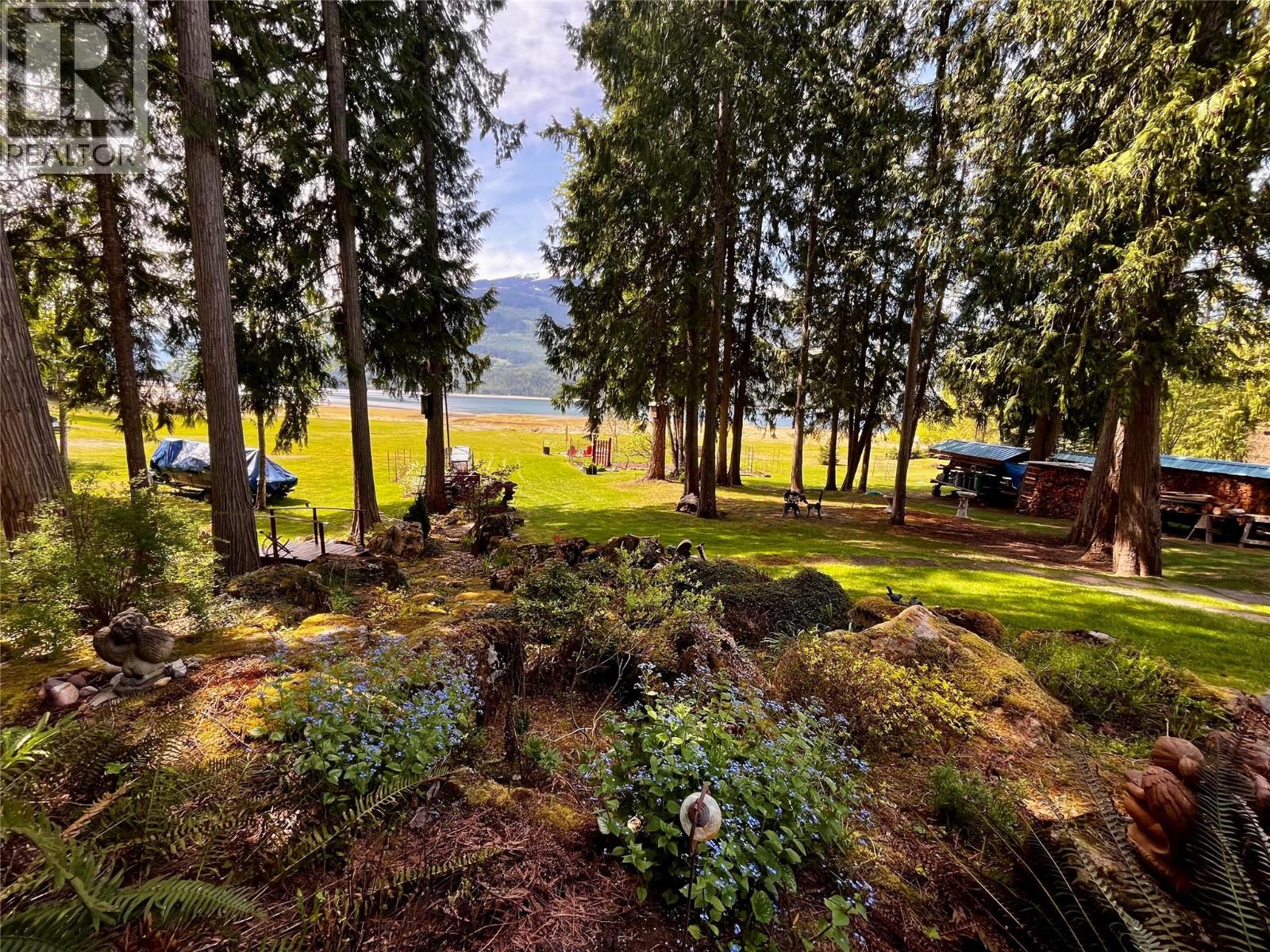 516 Bayview Road - 8