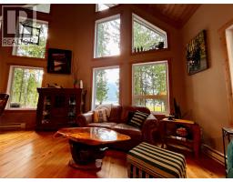 516 Bayview Road, Nakusp, BC V0G1R1 Photo 22