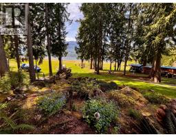 Kitchen - 516 Bayview Road, Nakusp, BC V0G1R1 Photo 8