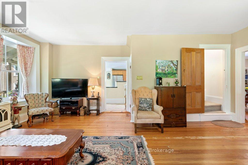 10095 SHAW ROAD - 12