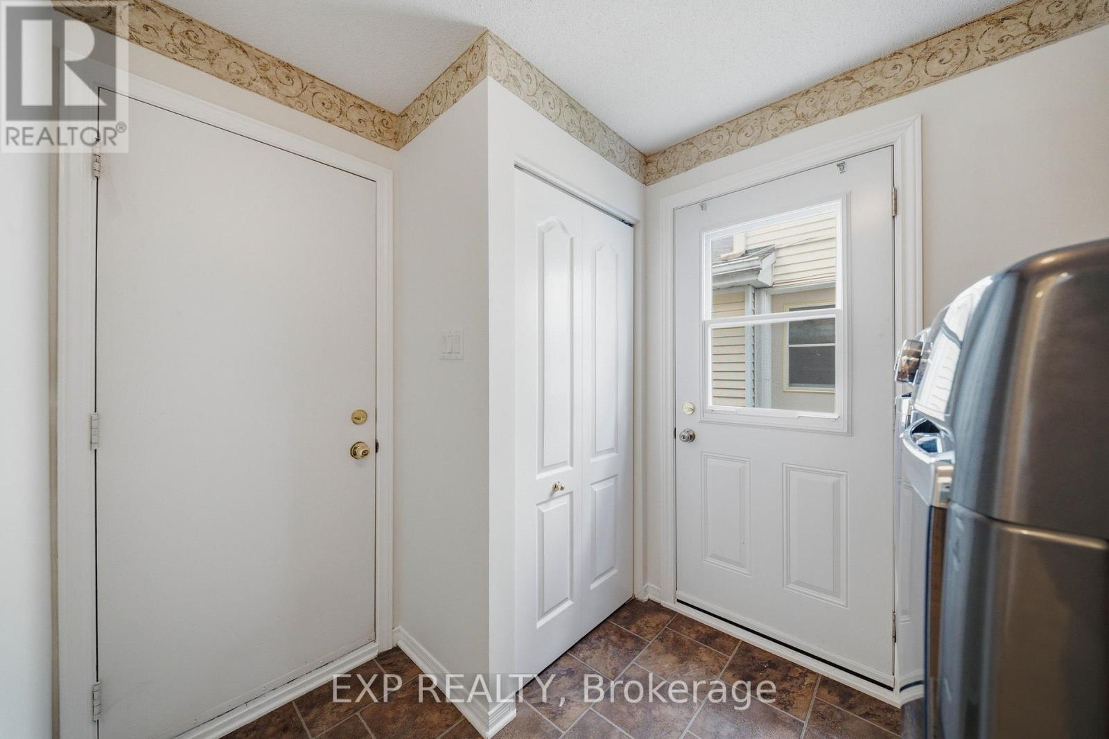 5 Bed, 4 Bath House for Rent in Ottawa – 2023 ROLLING BROOK DRIVE, Ottawa – MLS# X13472788 - Image 9