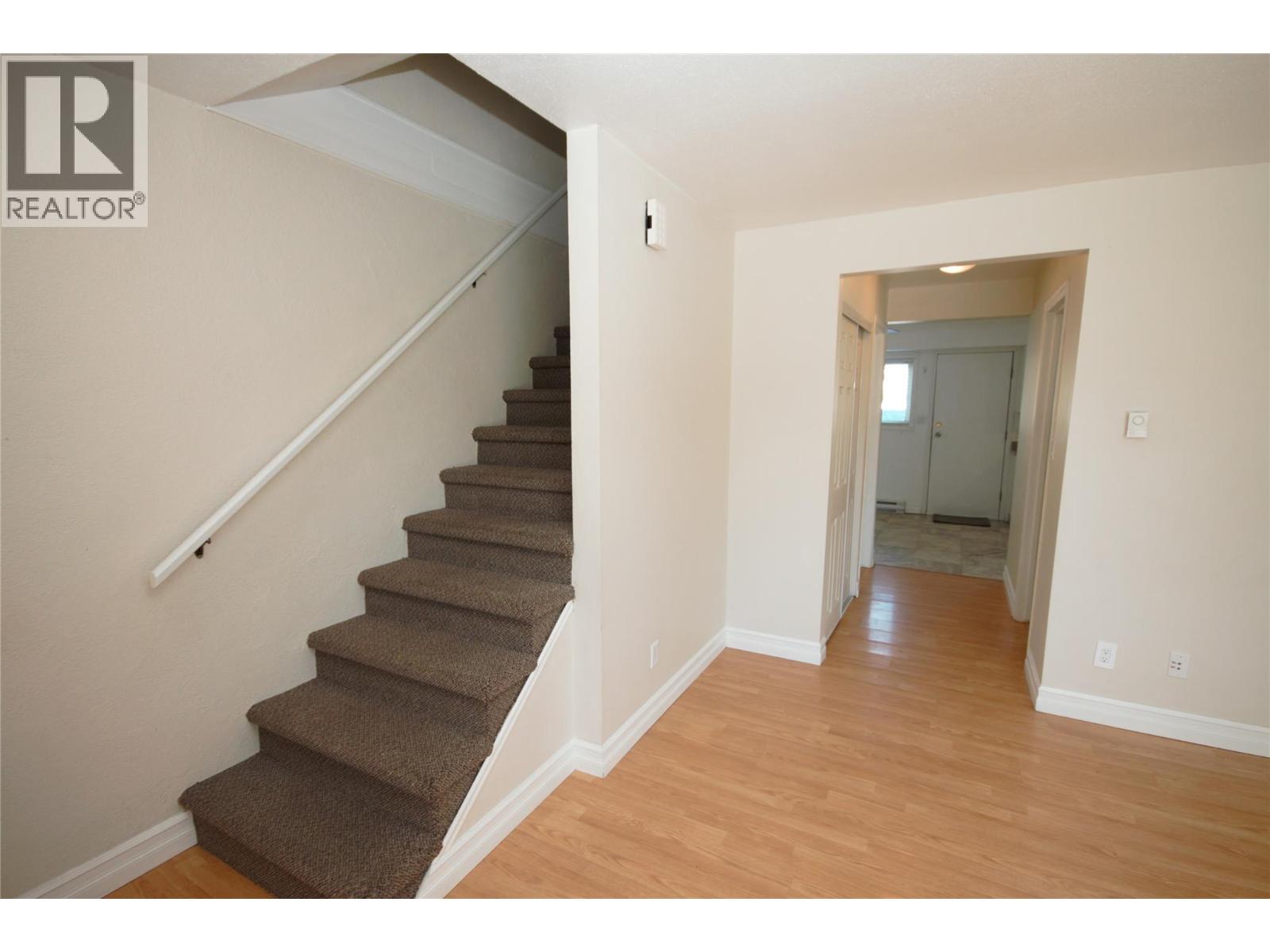 #8 5820 MAIN Street - 9