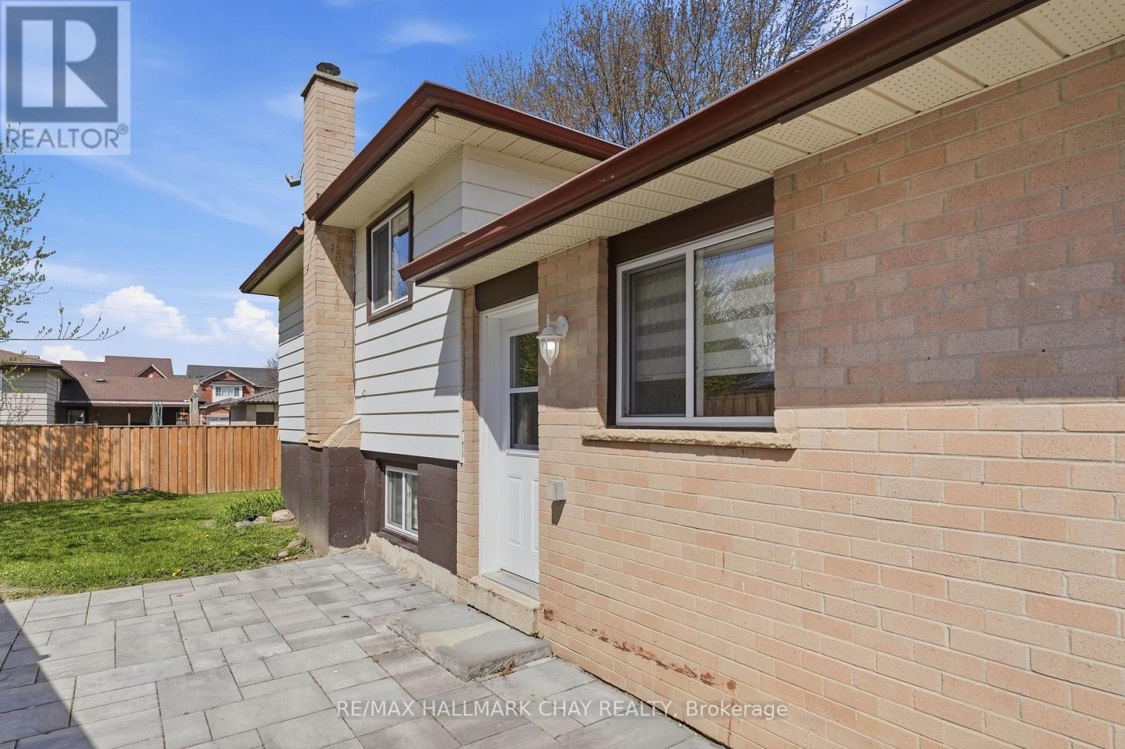 17 HUNTER COURT - 30
