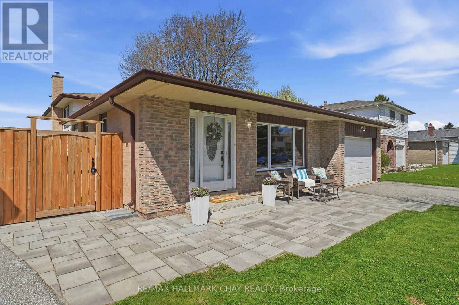 17 HUNTER COURT - 35