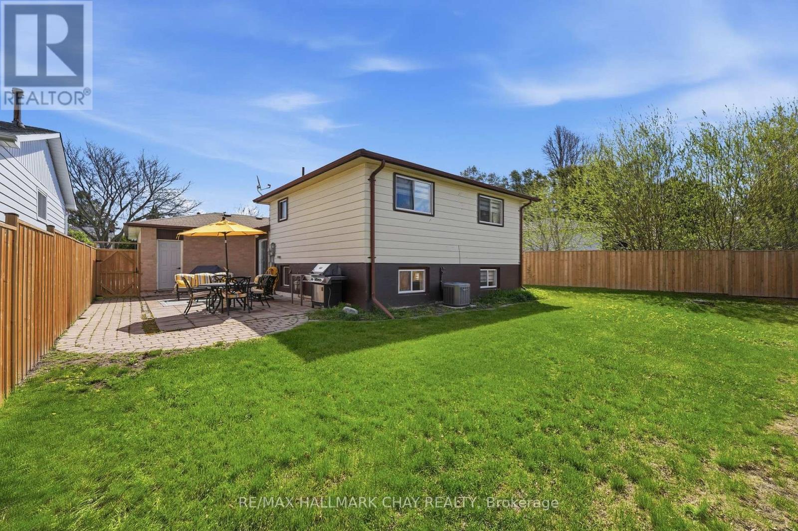 17 HUNTER COURT - 32