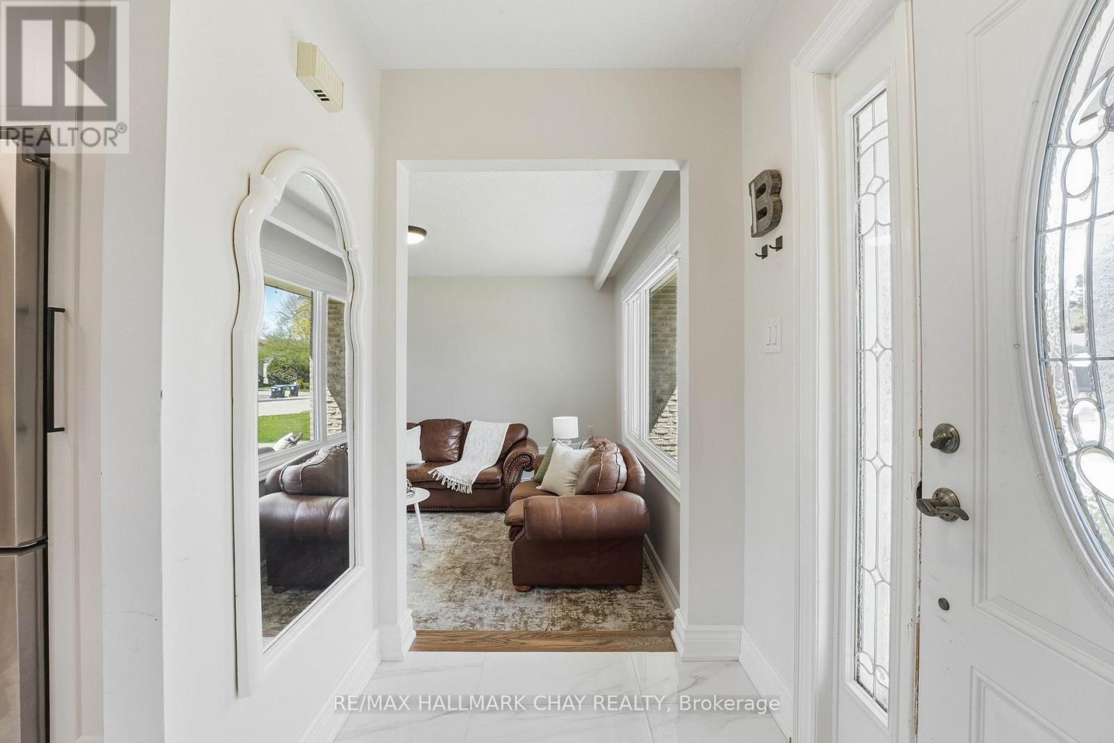 17 HUNTER COURT - 4