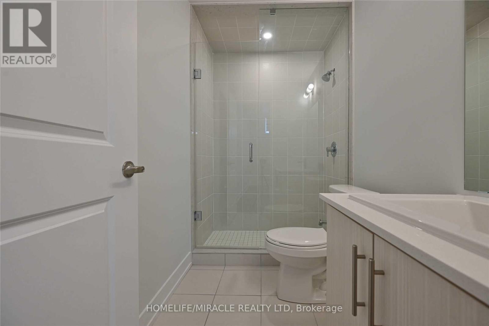 #L122 9570 ISLINGTON AVENUE - 20