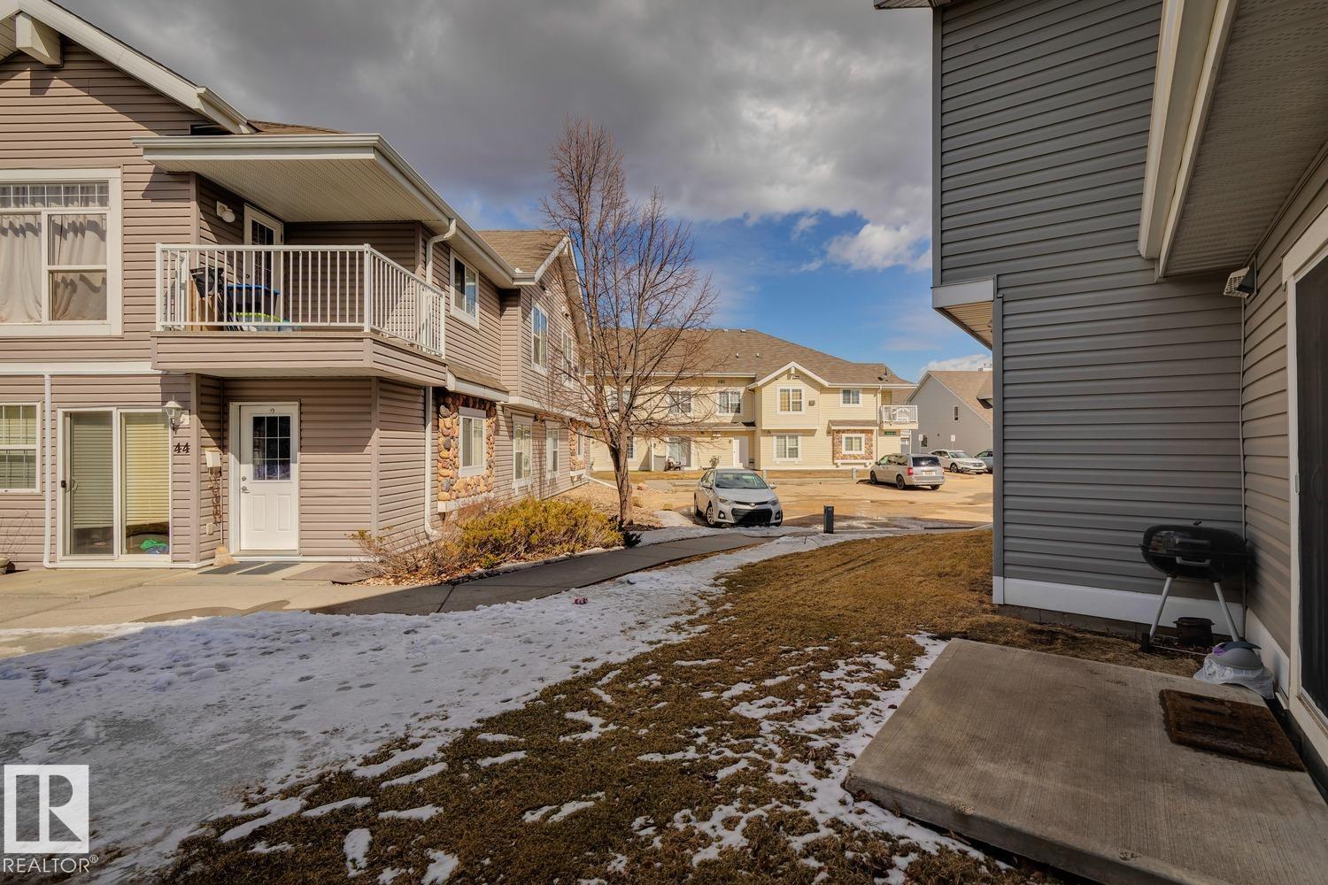 #52 150 EDWARDS DR SW - 17