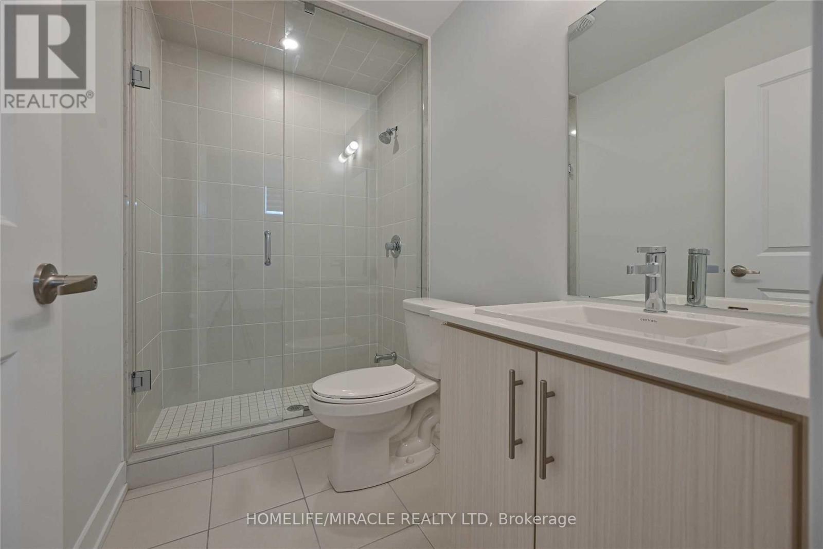 #L122 9570 ISLINGTON AVENUE - 21