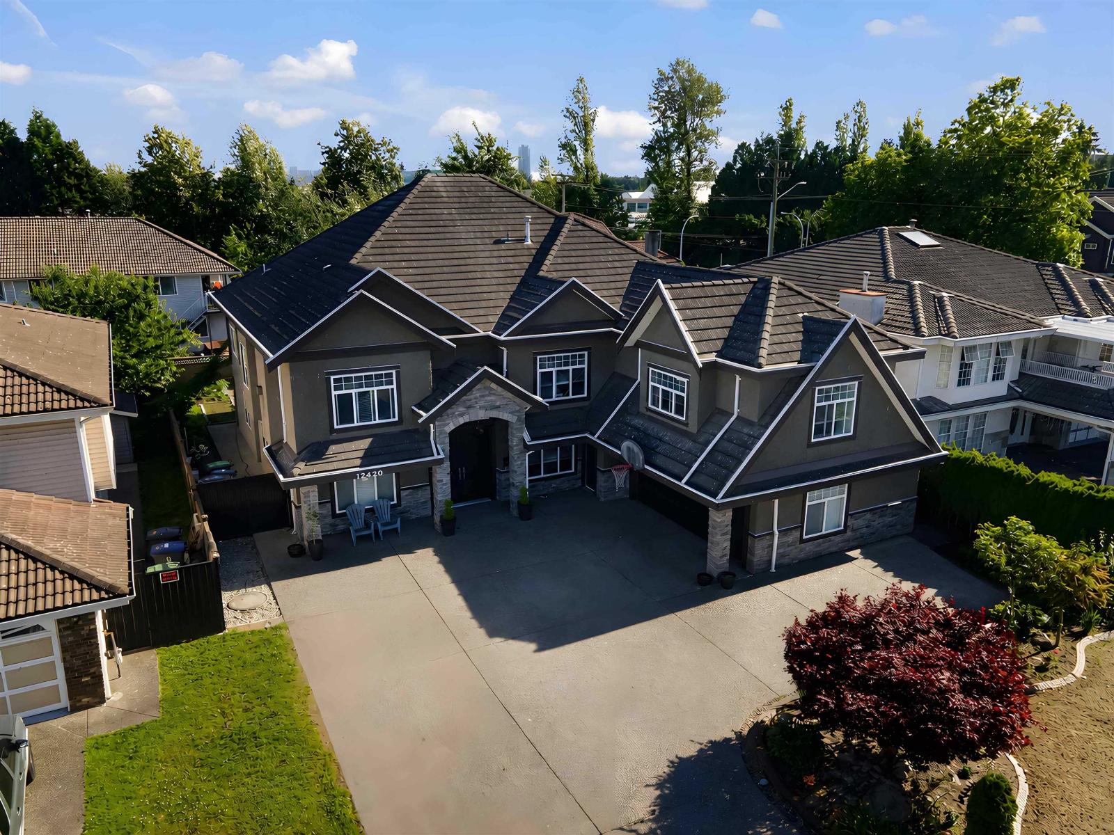 12420 90A AVENUE, Surrey
