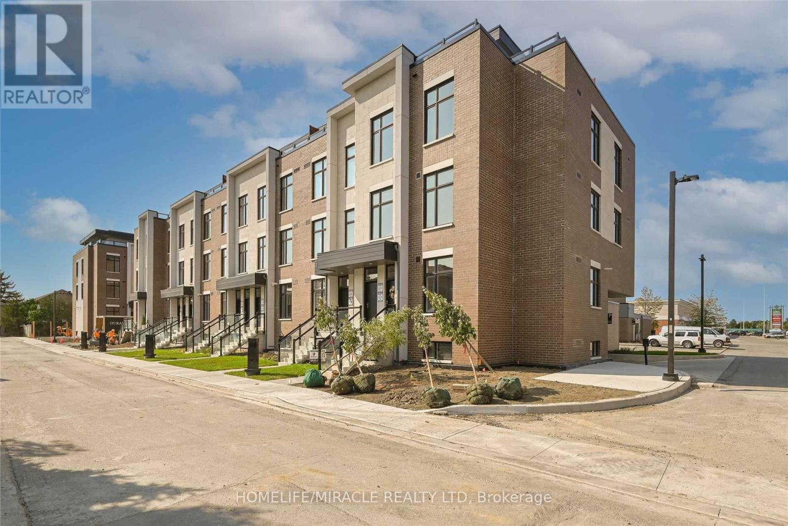 Listing photo of L122 - 9570 ISLINGTON AVENUE