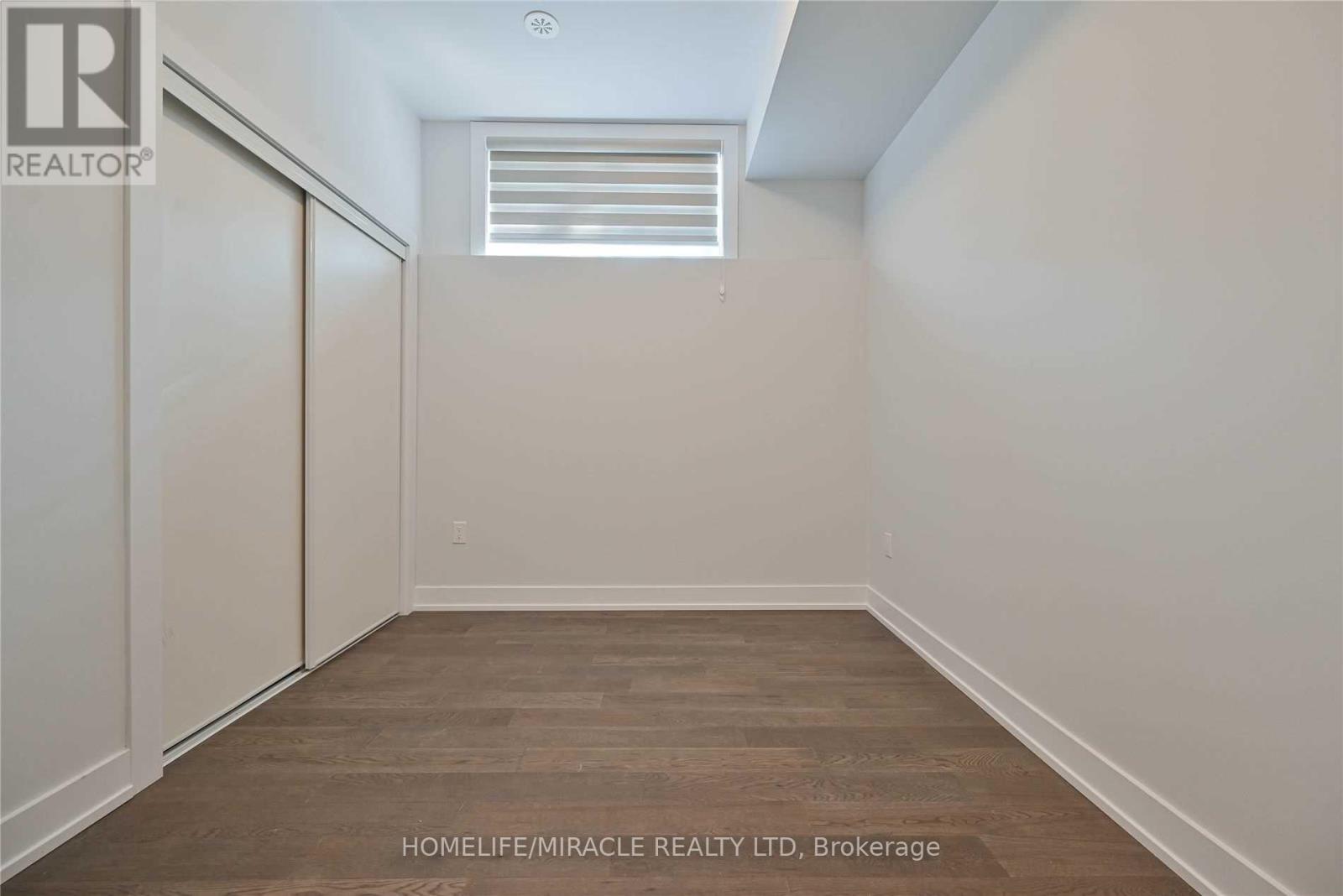 #L122 9570 ISLINGTON AVENUE - 16