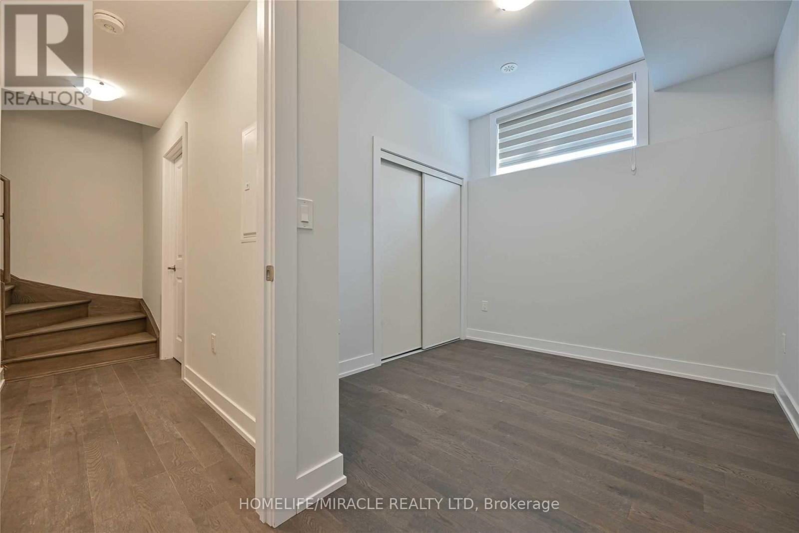 #L122 9570 ISLINGTON AVENUE - 18