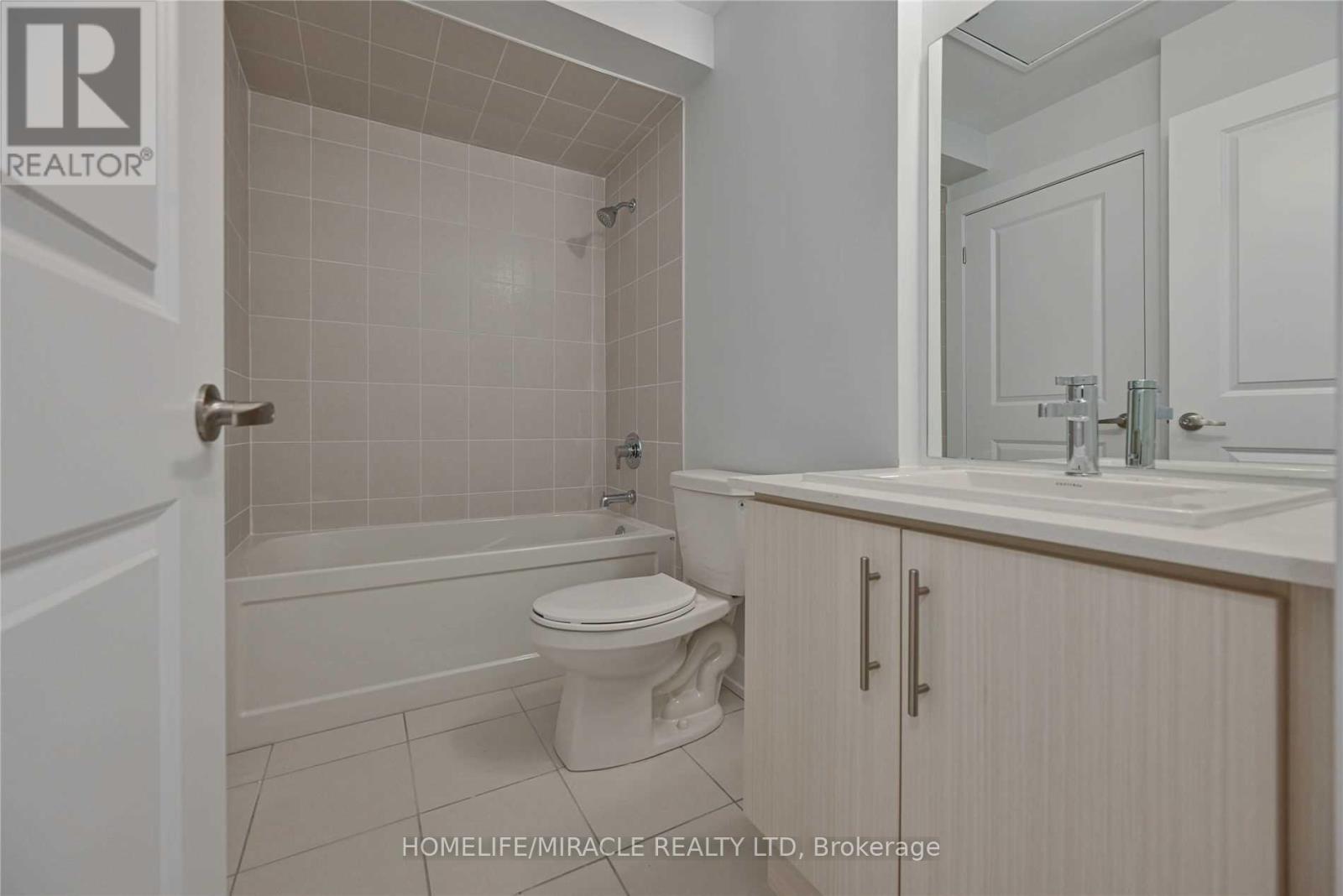 #L122 9570 ISLINGTON AVENUE - 25