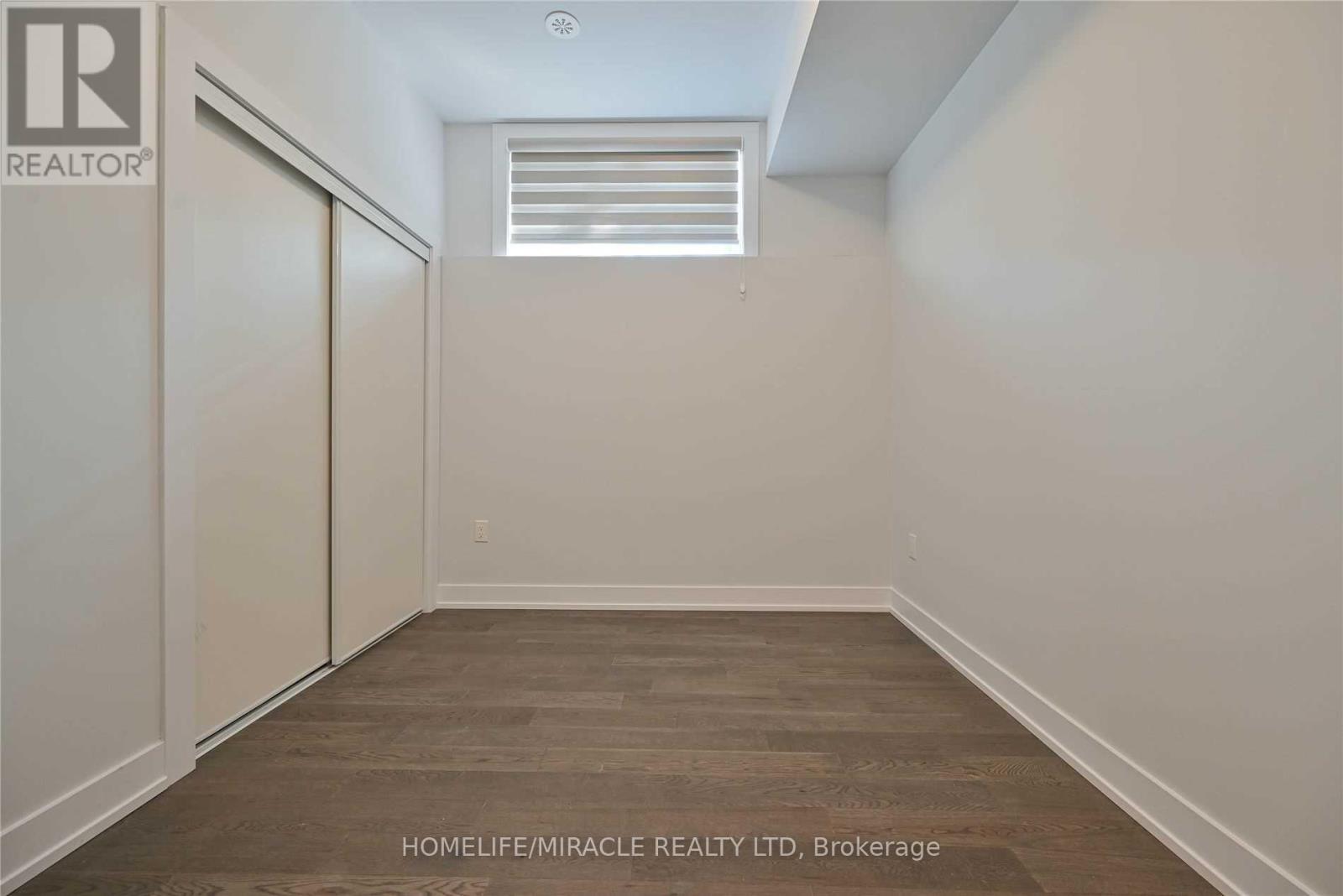 #L122 9570 ISLINGTON AVENUE - 19