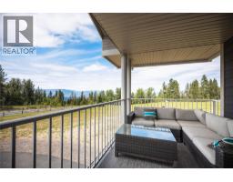 Kitchen - 4430 June Springs Road, Kelowna, BC V1W4C8 Photo 16