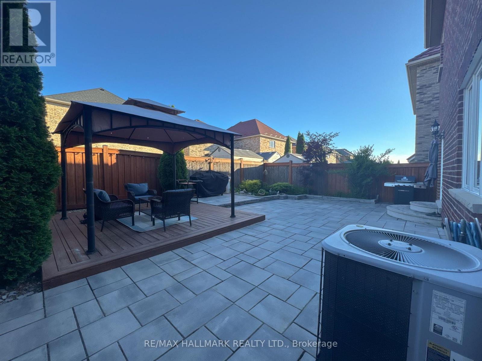 33 MCKENZIE WAY - 23