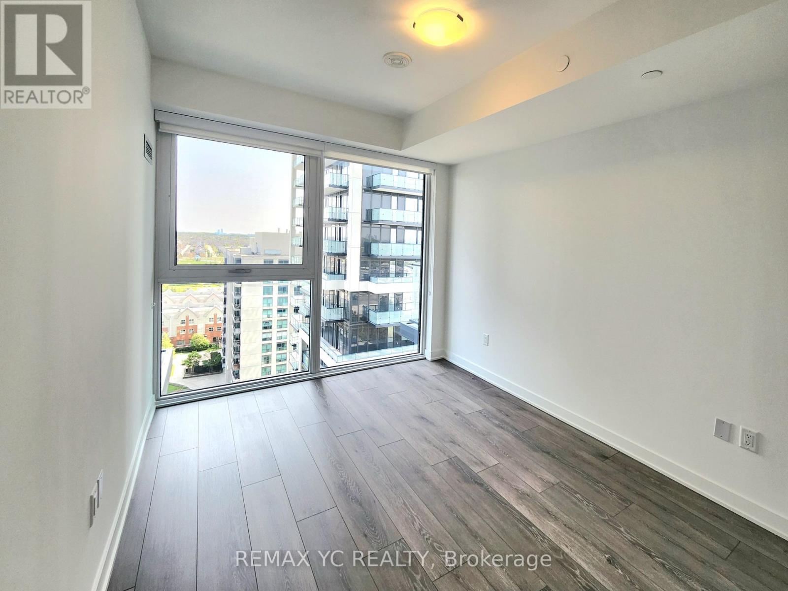 #1407 95 ONEIDA CRESCENT - 12