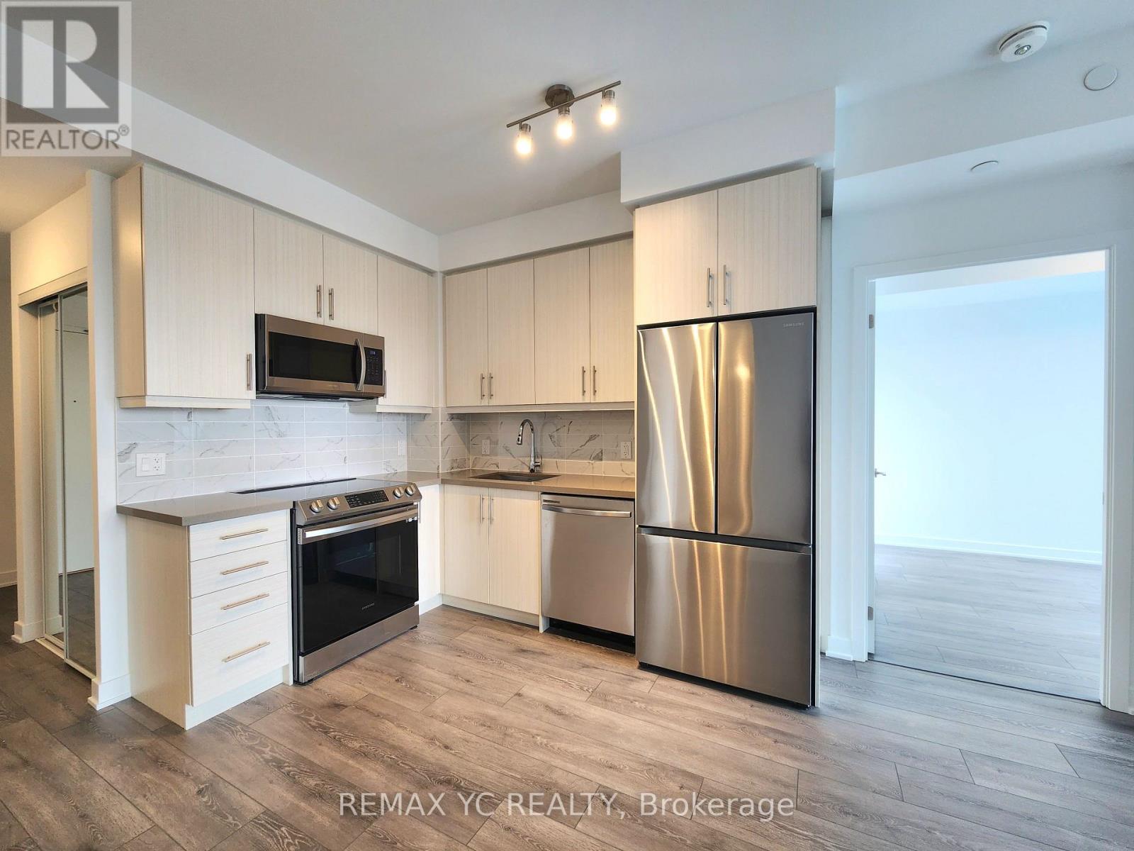 #1407 95 ONEIDA CRESCENT - 6
