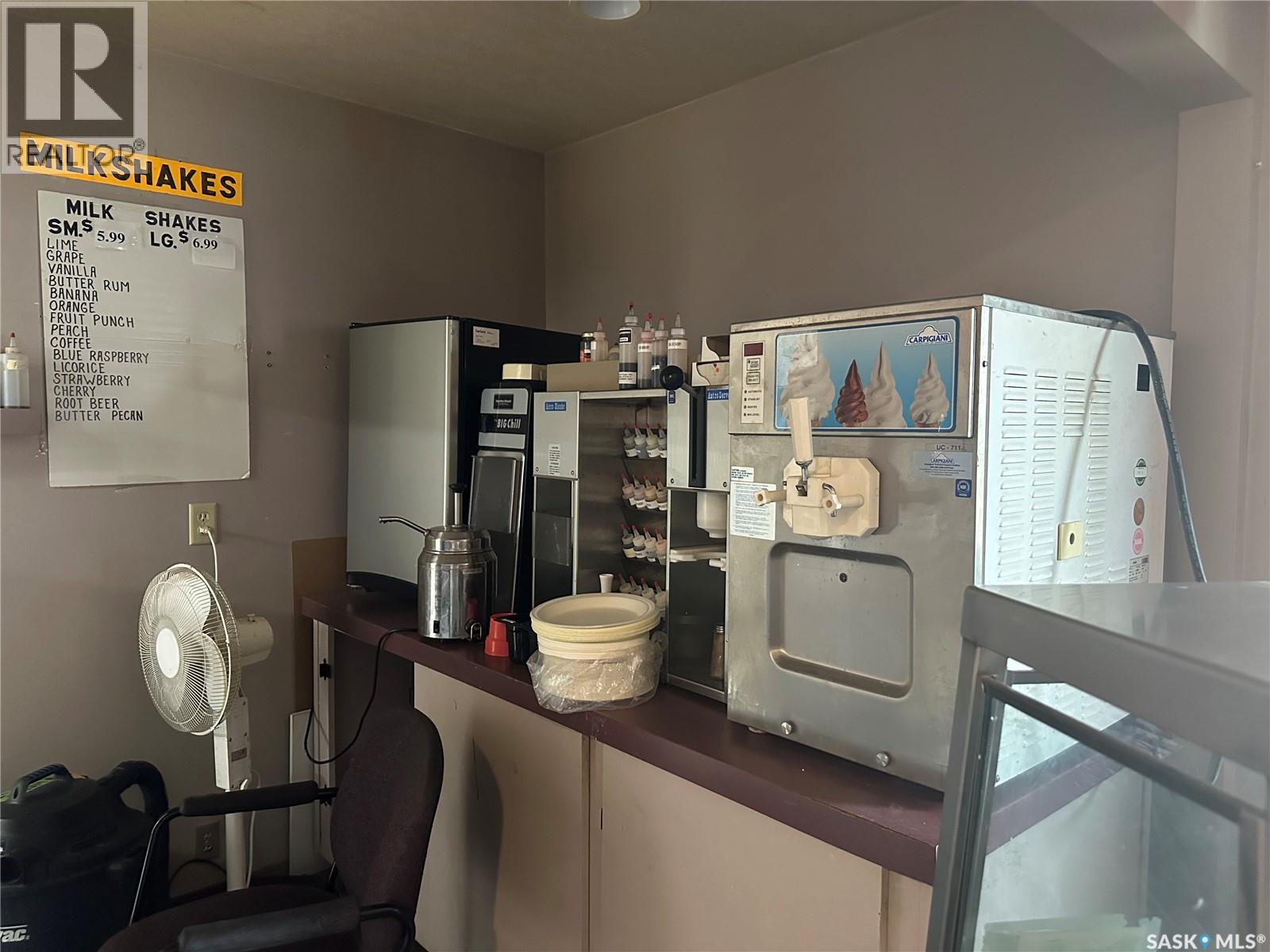 116 Center STREET — photo 12