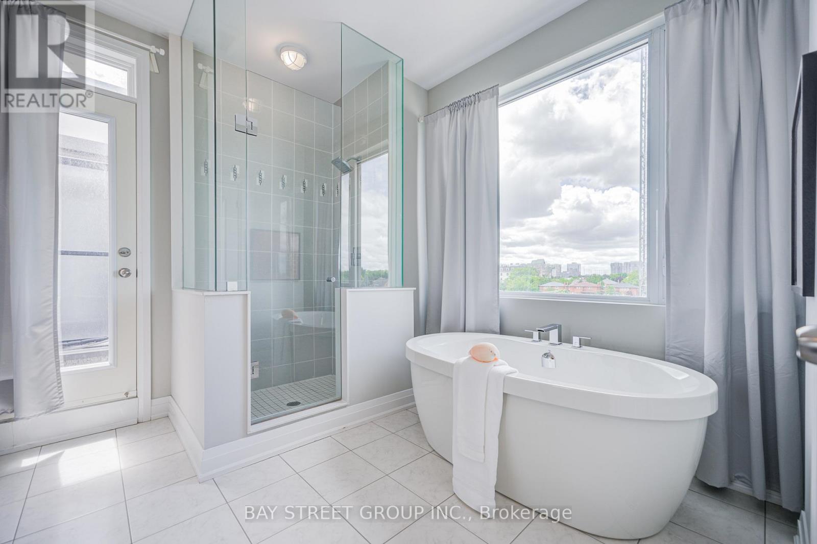 6 TEASEL WAY - 41