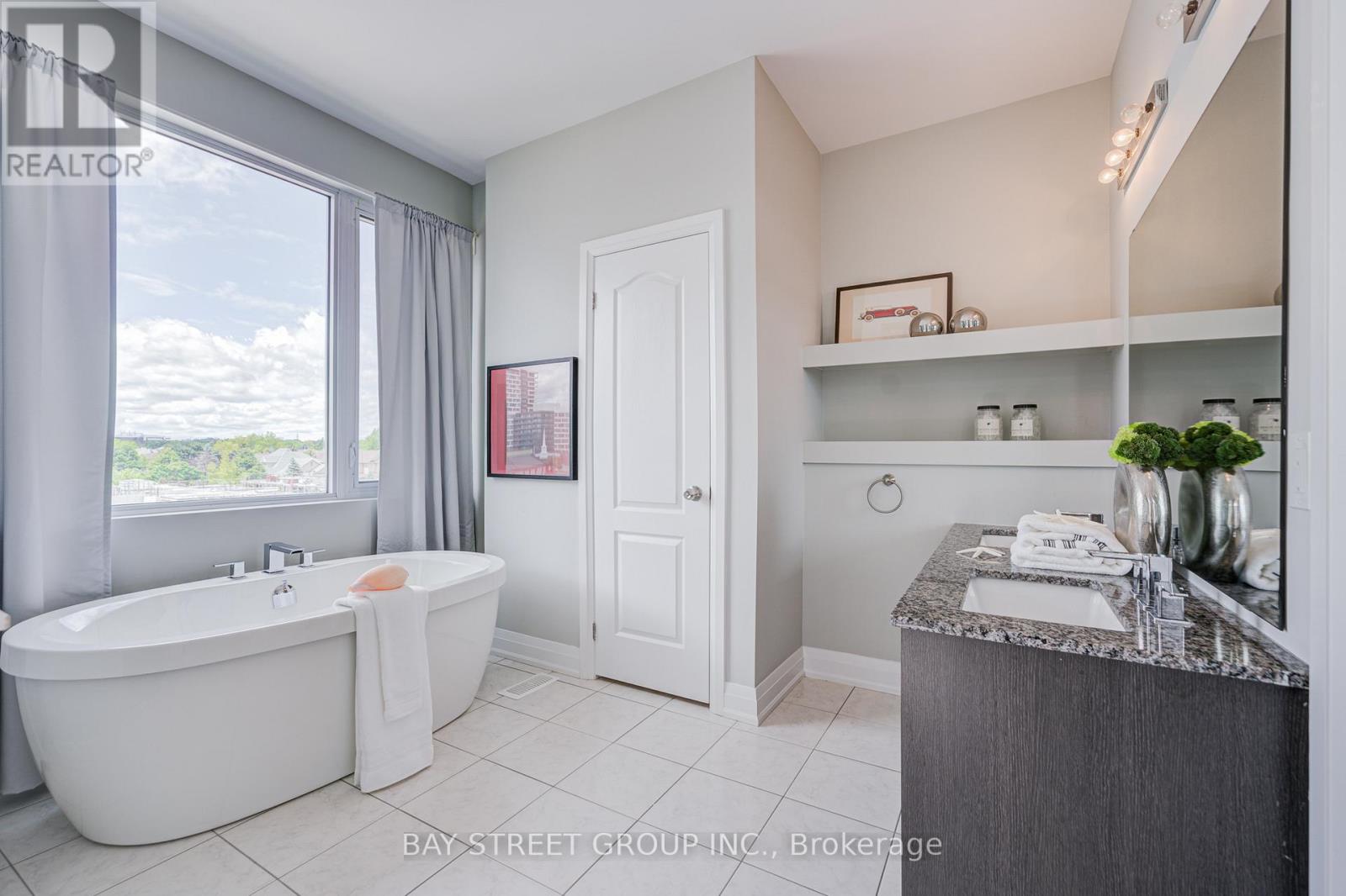 6 TEASEL WAY - 40