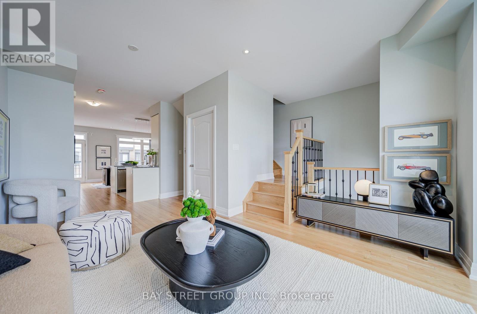 6 TEASEL WAY - 46
